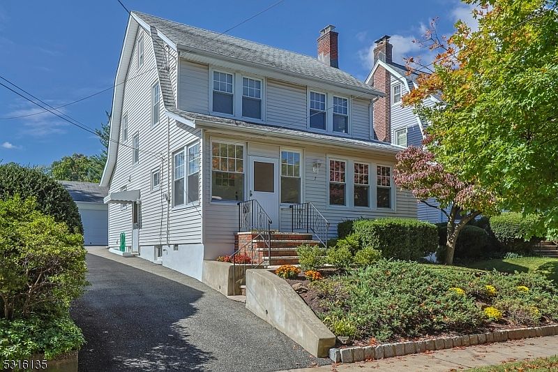 1st image of 7 James Ct
