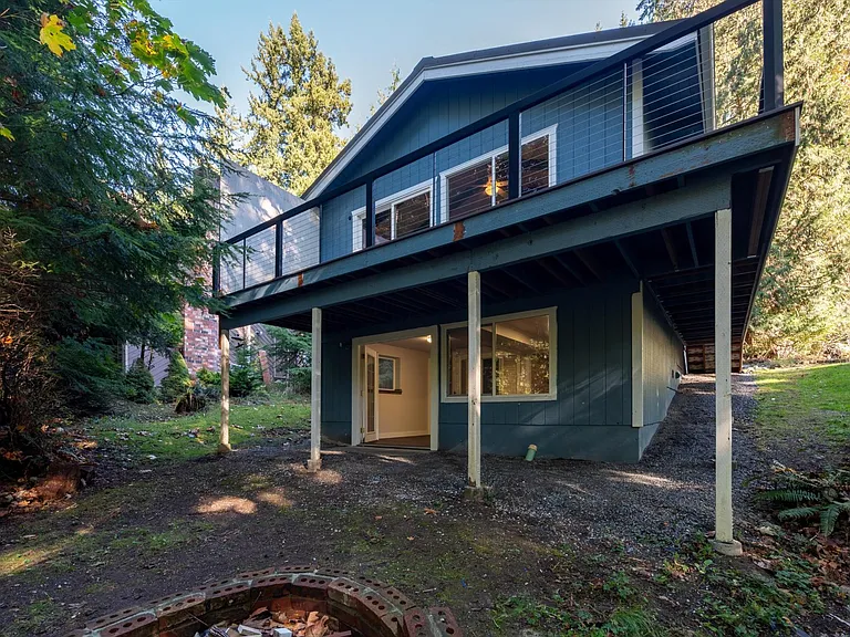 Lower level with low maintenance