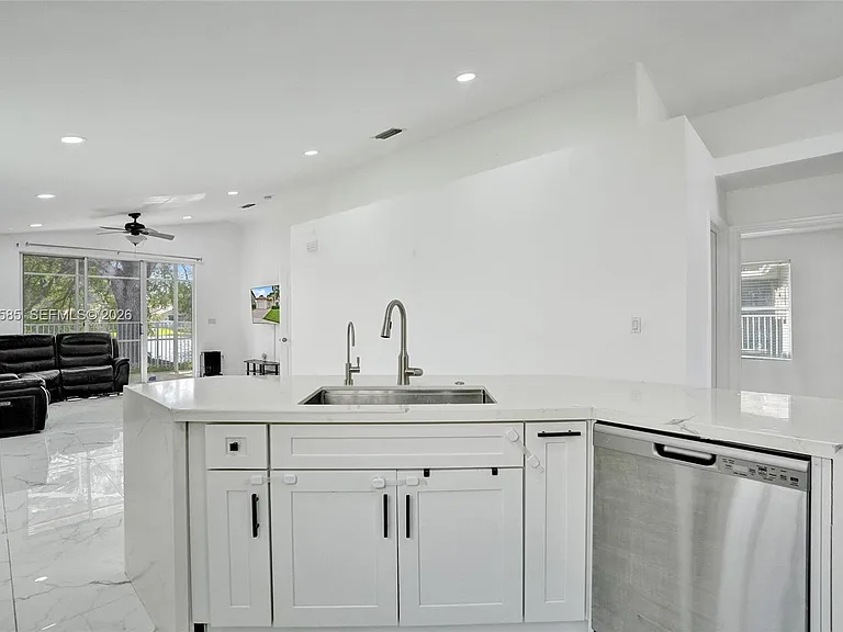 4108 Sapphire Ter — Photo 12