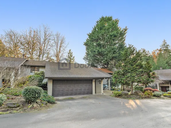 1117 Bellefield Park Ln, Bellevue, WA 98004