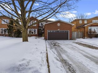 2084 Pen St, Oakville, ON L6H3L3