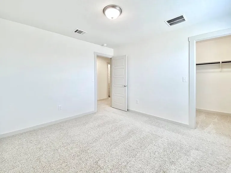 1837 Bonham Ln — Photo 21