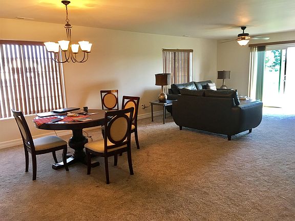 4th image of 1120 Roza Dr