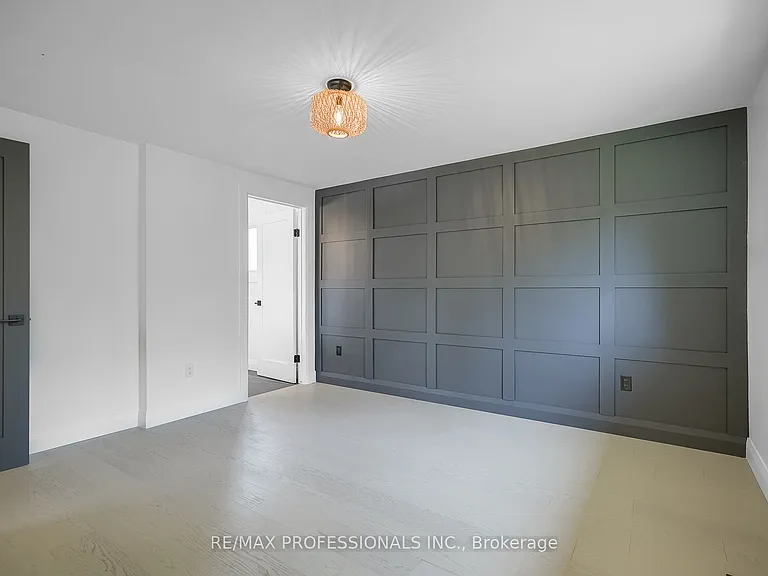 1481 Jefferson Rd — Photo 18