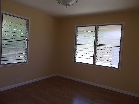 5th image of 3164 Charles St #A