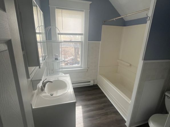 1115 Campbell Ave NW