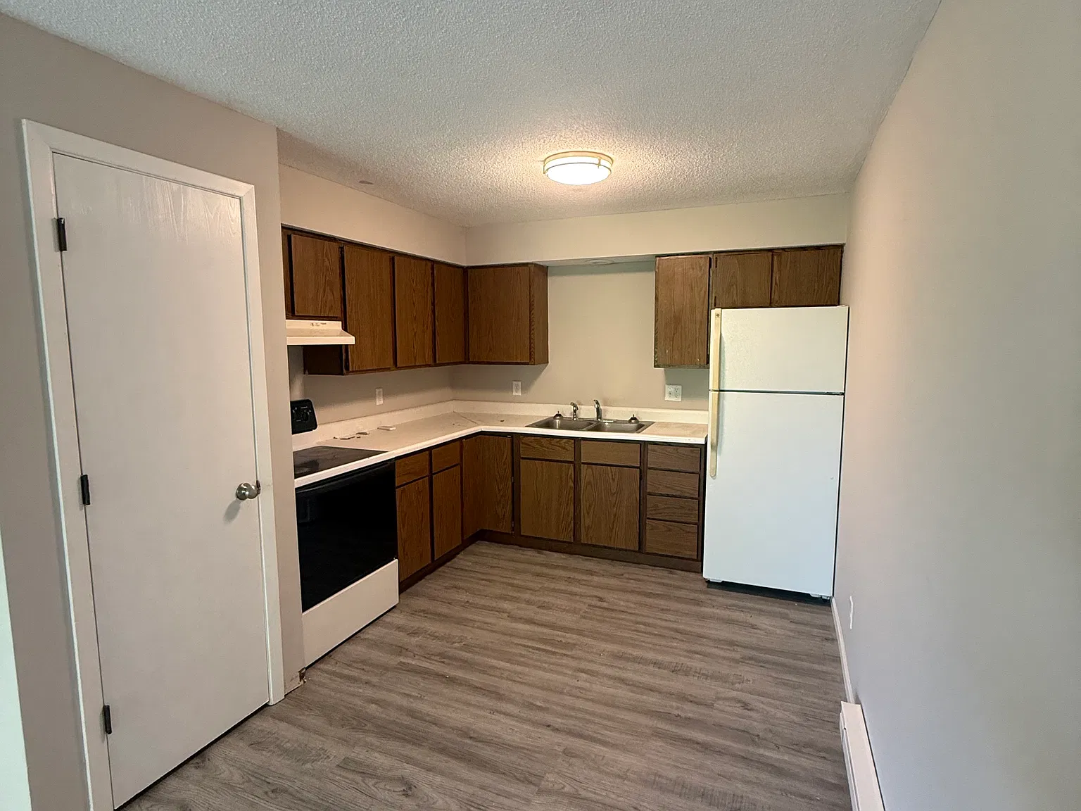 2 bed, 1.0 bath, $1,150 — Photo 1