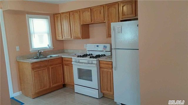 2nd image of 347 Magnolia Ave
