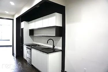 Rented by Rennit Inc.