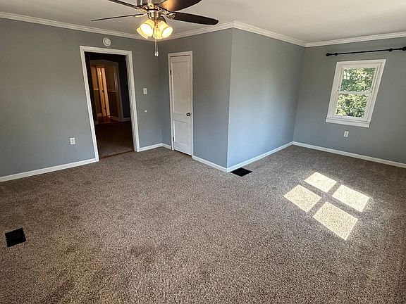 5th image of 2620 Saint Anthony Rd