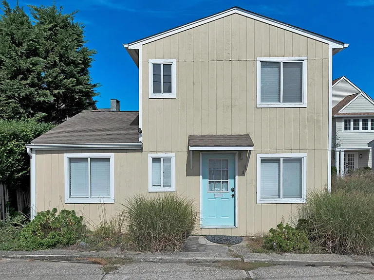 11 Oakhurst Rd — Photo 3