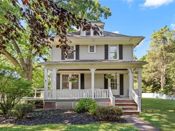 234 Pine Grove Ave, Rochester, NY 14617