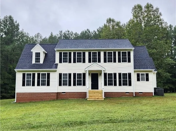 2566 Moon Glow Dr, Powhatan, VA 23139