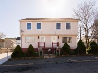 290 Blackstone St, Fall River, MA 02721