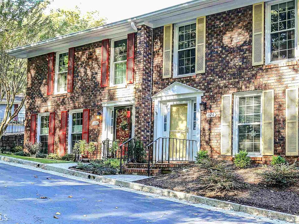 1st image of 1126 Moorestown Cir