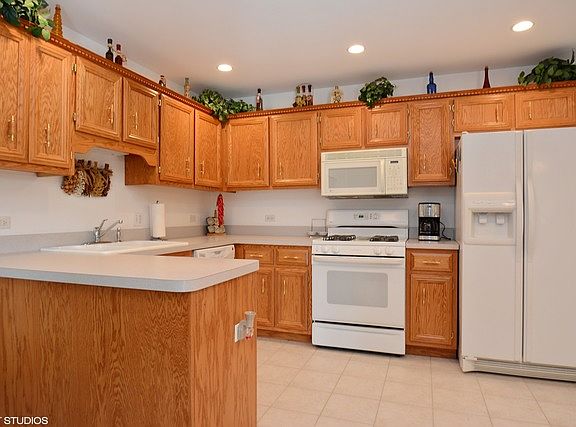 4th image of 7923 Wheatfield Dr