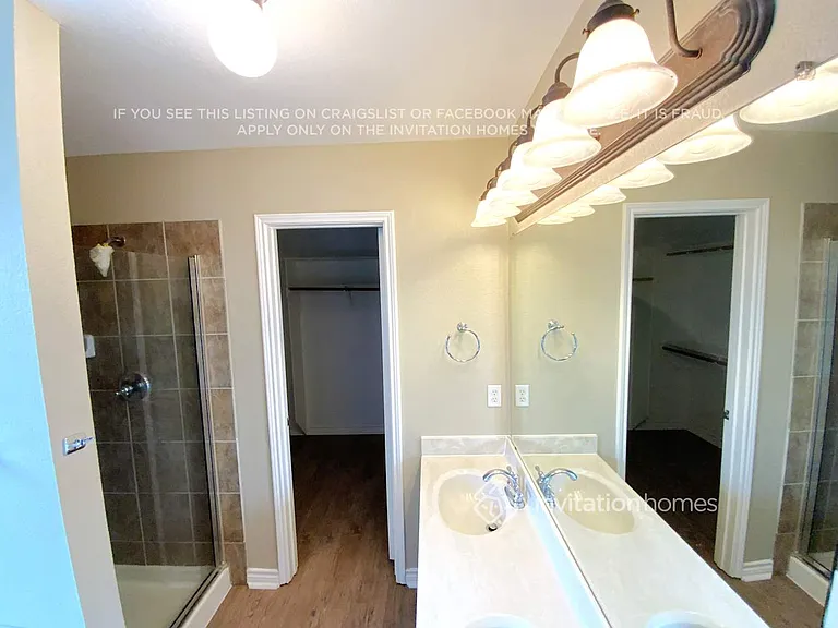 913 Sycamore St — Photo 10
