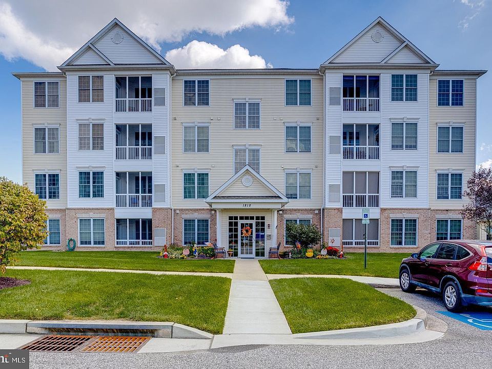 1st image of 1818 Selvin Dr Unit 402