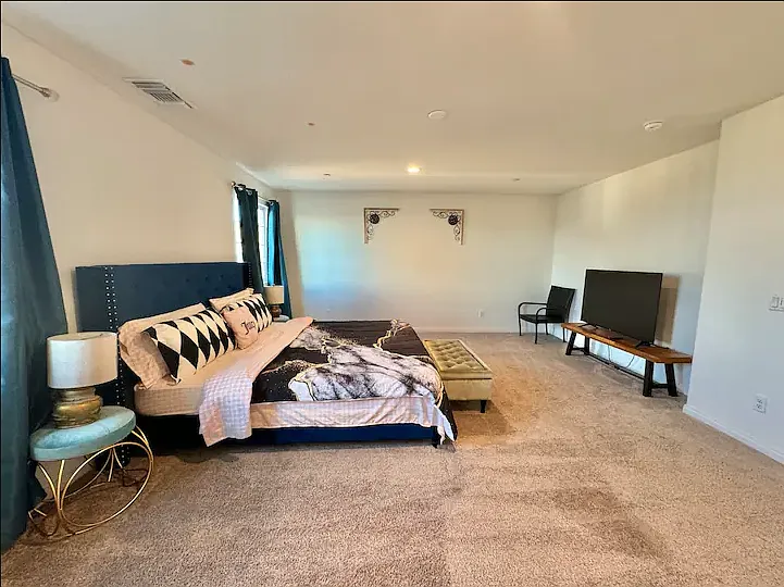 21202 Broken Stone Ct — Photo 8