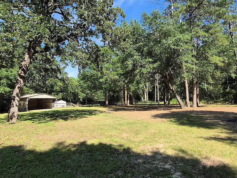 24321 Cherry Hill Dr — Photo 30