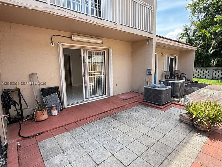 6926 NW 166th Ter #1302 — Photo 2