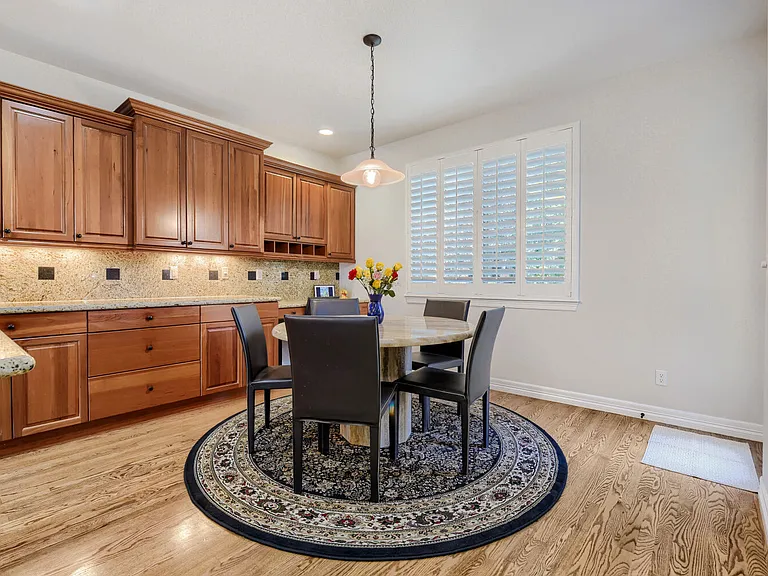 9889 Sunset Hill Cir — Photo 4