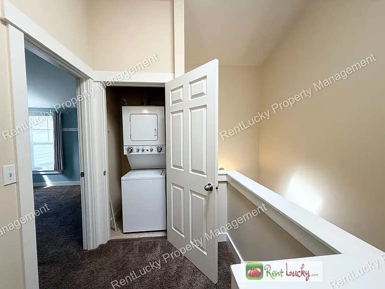 2652 NW 56th St — Photo 9