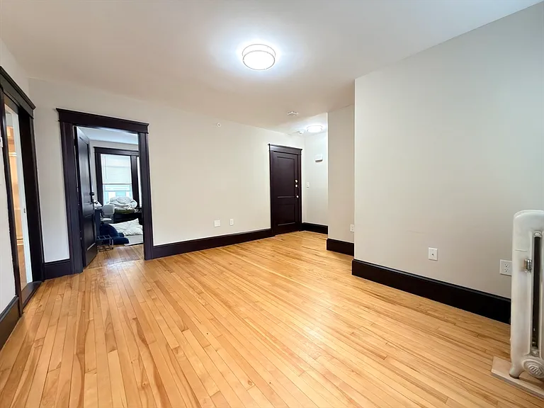 4 Glade St #2 — Photo 12
