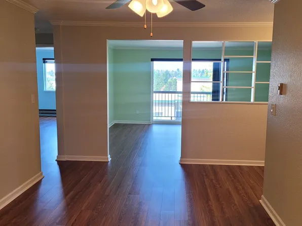 8747 Phinney Ave N APT 10, Seattle, WA 98103