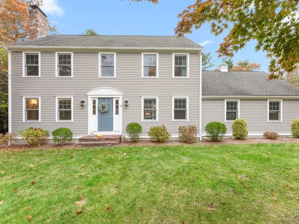 21 Prince Way, Pembroke, MA 02359