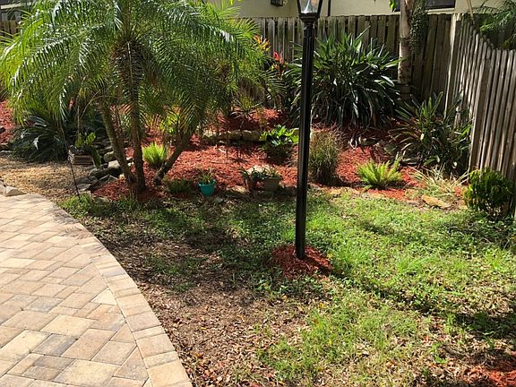 5th image of 2587 Estancia Blvd