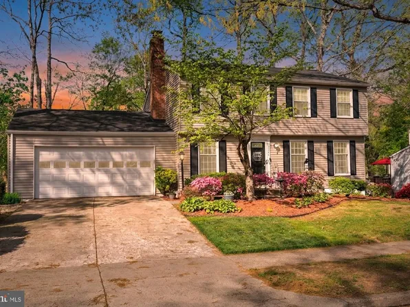 15744 Vista Dr, Dumfries, VA 22025