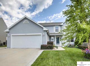 16314 Erskine St, Omaha, NE 68116