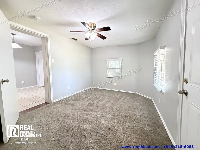 619 Midvale Dr — Photo 22