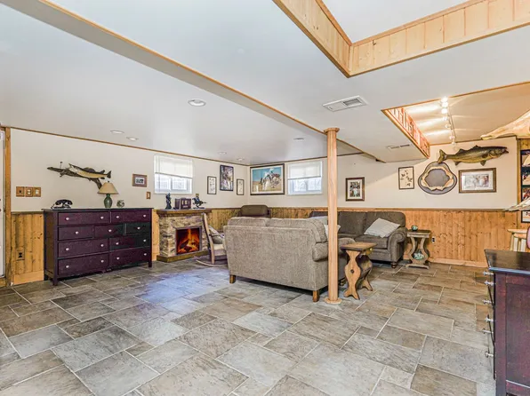 731 Rathbun Avenue image 25 of 33