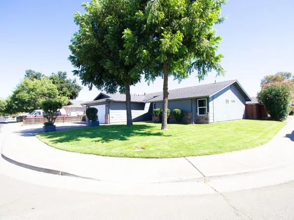 1152 Aspen Dr, Manteca, CA 95336