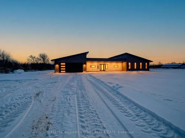 293 Kelly Rd, Prince Edward County, ON K0K 1P0