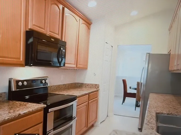 5287 Maxon Ter — Photo 10