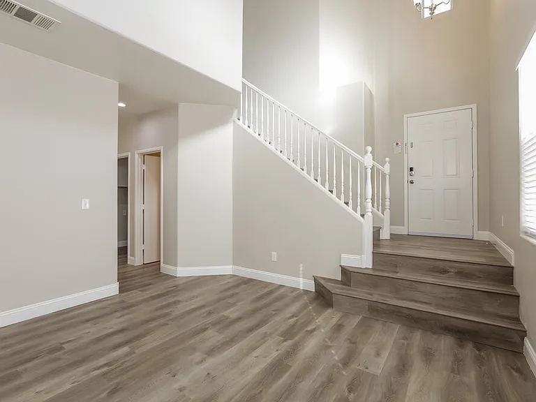 10643 Solar Hawk Ave — Photo 8
