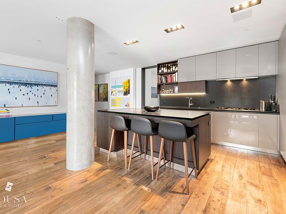 5th image of 155 W 18th St #504