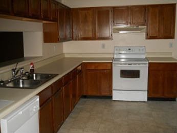 2nd image of 454 Teal Ct