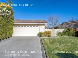 26045 Magdalena Dr, Santa Clarita, CA 91355