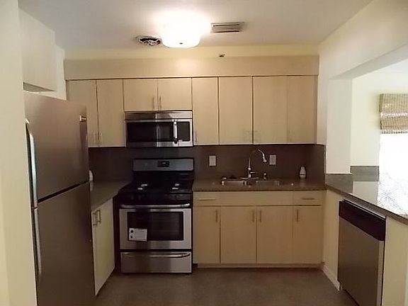 2nd image of 636 SW 12th St