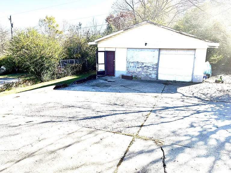 3664 Crosby Dr — Photo 15