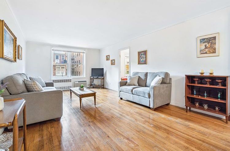 1st image of 1717 E 18th St APT 1A