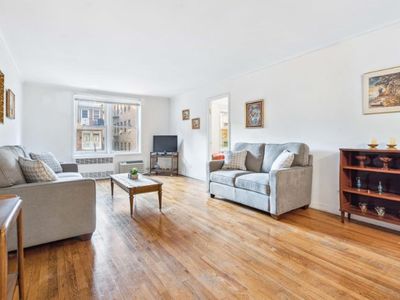 1717 E 18th St APT 1A, Brooklyn, NY, 11229