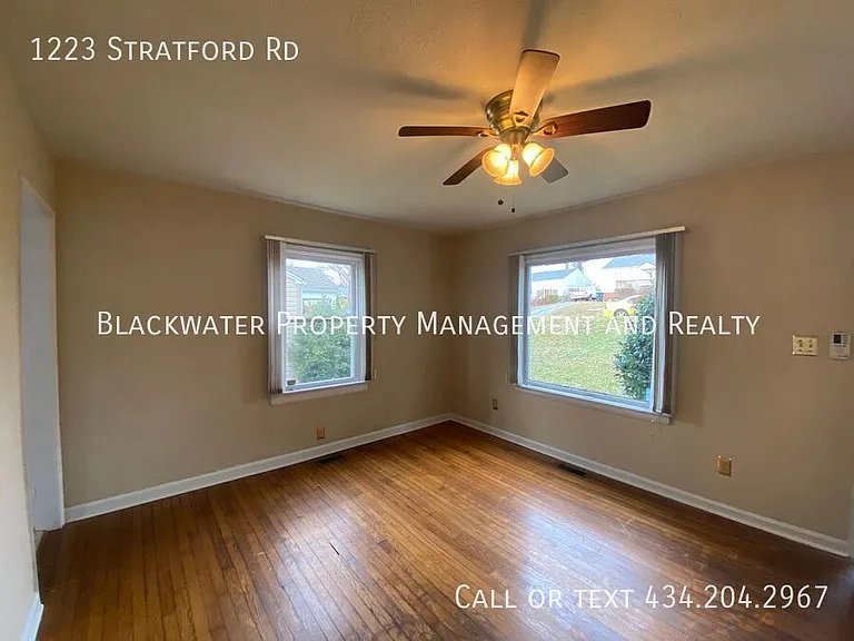 1223 Stratford Rd — Photo 4