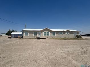 6 Lark Ln, Artesia, NM 88210