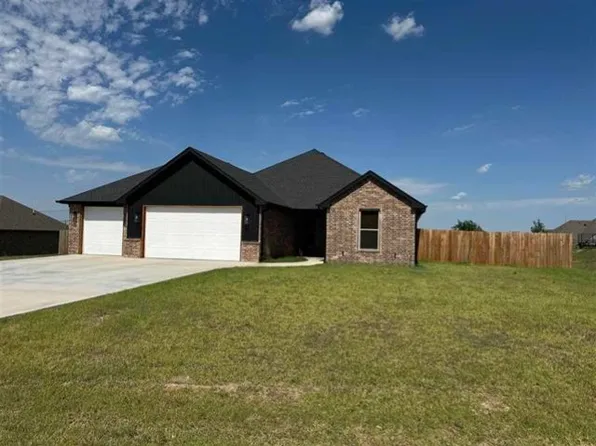 12832 Sierra Ln, Elgin, OK 73538