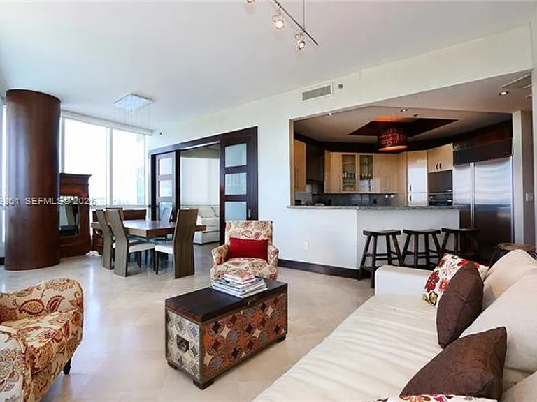 100 S Pointe Dr #601 — Photo 7